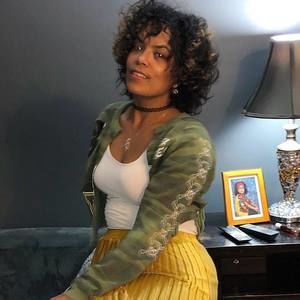 Meet your Posher, Carm